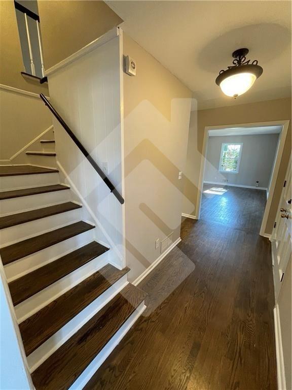 Building Photo - 9935 La View Cir