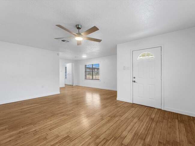 Building Photo - 12922 McNair St