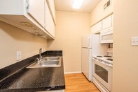 Building Photo - 2818 Nueces St