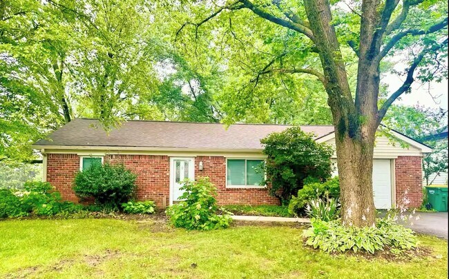 Building Photo - 329 Catherine Dr