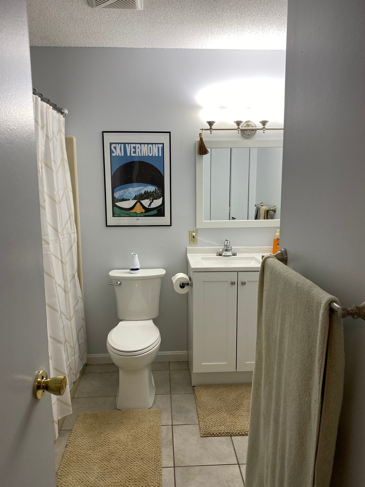 Building Photo - 252 Twin Oaks Ter