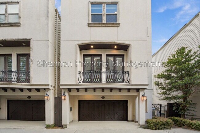 Building Photo - 1108 Peveto St