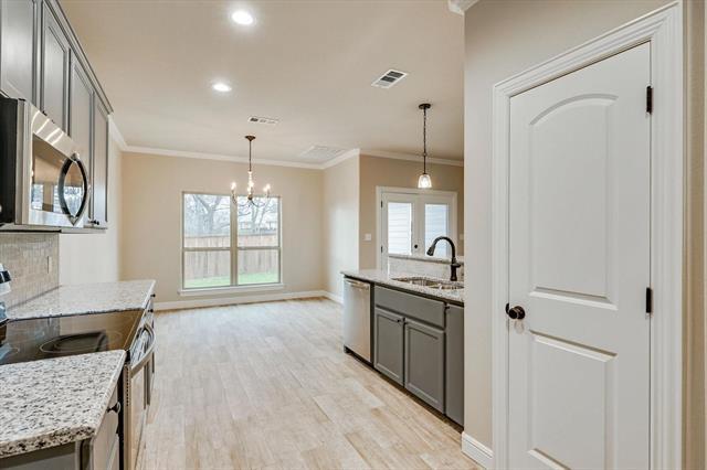 Building Photo - 306 W Mc Lain Dr