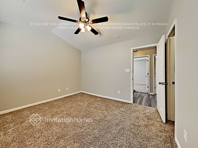 Building Photo - 14633 Arlandes Dr