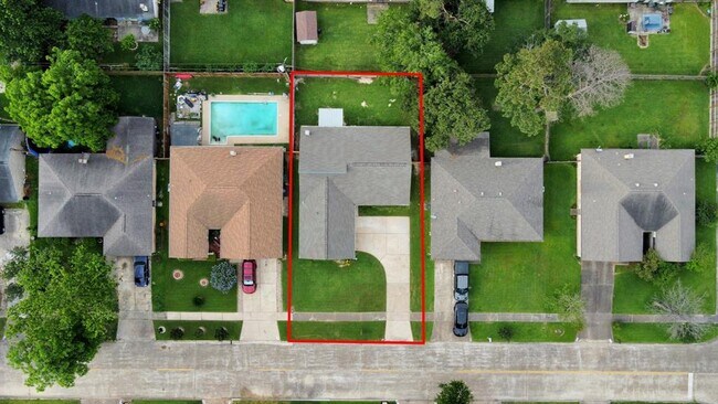 Building Photo - 14810 Scotter Dr