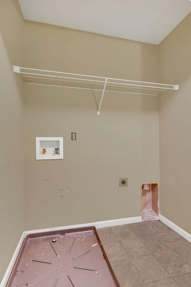 Building Photo - 1382 Rural Hill Rd