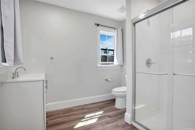 Building Photo - 92 Hillside Ave