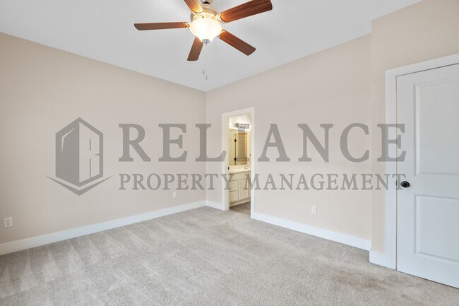 Building Photo - 212 W May St