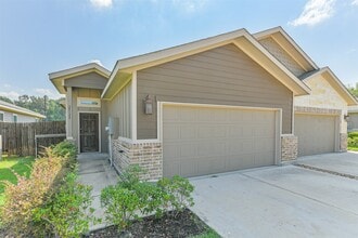 Building Photo - 25124 Pacific Wren Dr