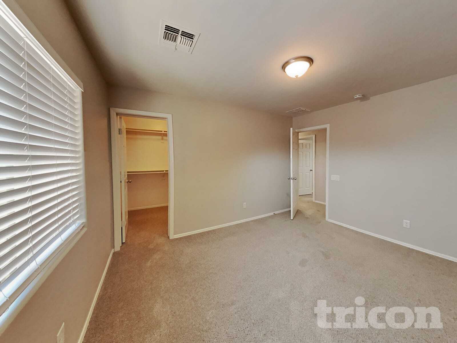 Building Photo - 43371 W Elizabeth Ave