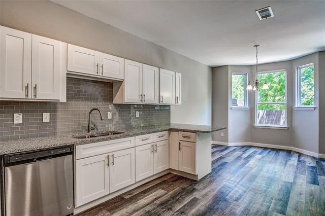 Building Photo - 3266 Wexford Dr
