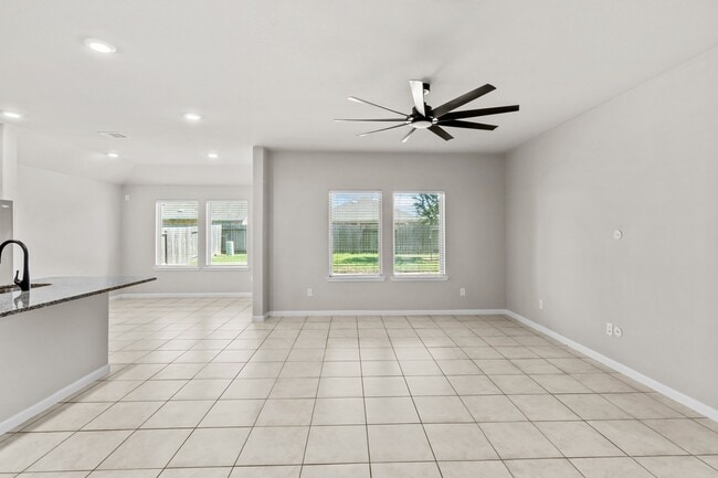 Building Photo - 2218 Levant Ln