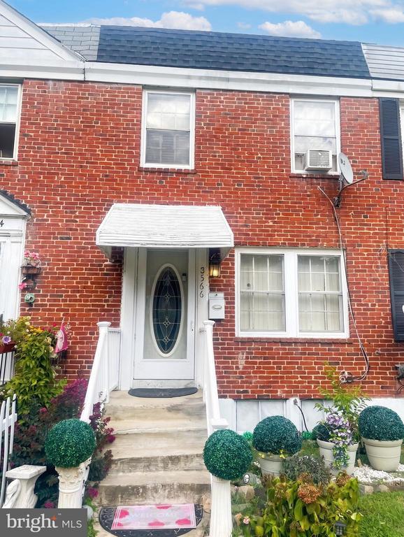 Building Photo - 3566 Dudley Ave