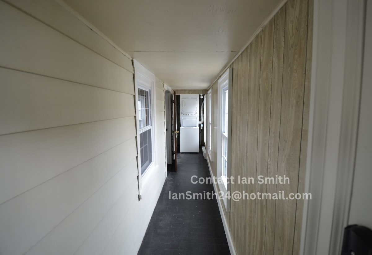 Building Photo - 109 E Pomfret St