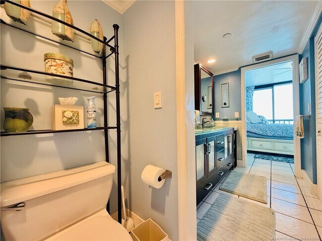 Building Photo - 8800 S Ocean Dr