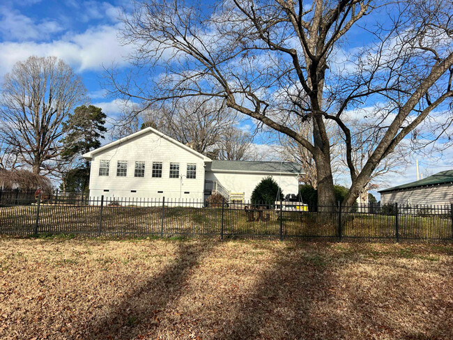 Building Photo - 28338 Hatley Farm Rd