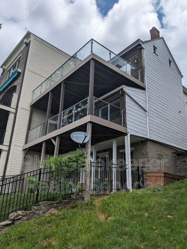 Building Photo - 1279 Ida St