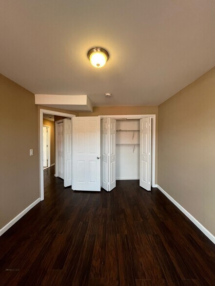 Building Photo - 622 Bramhall Ave