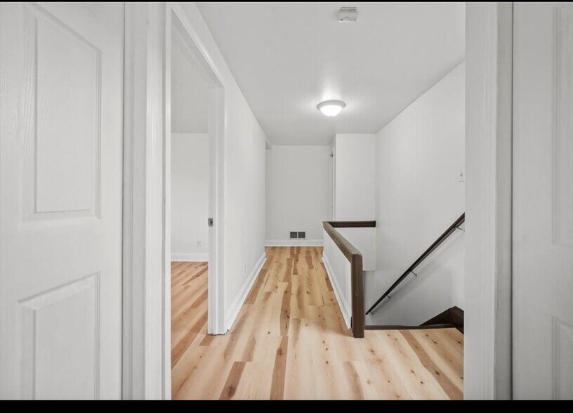 Building Photo - 810 Hays St