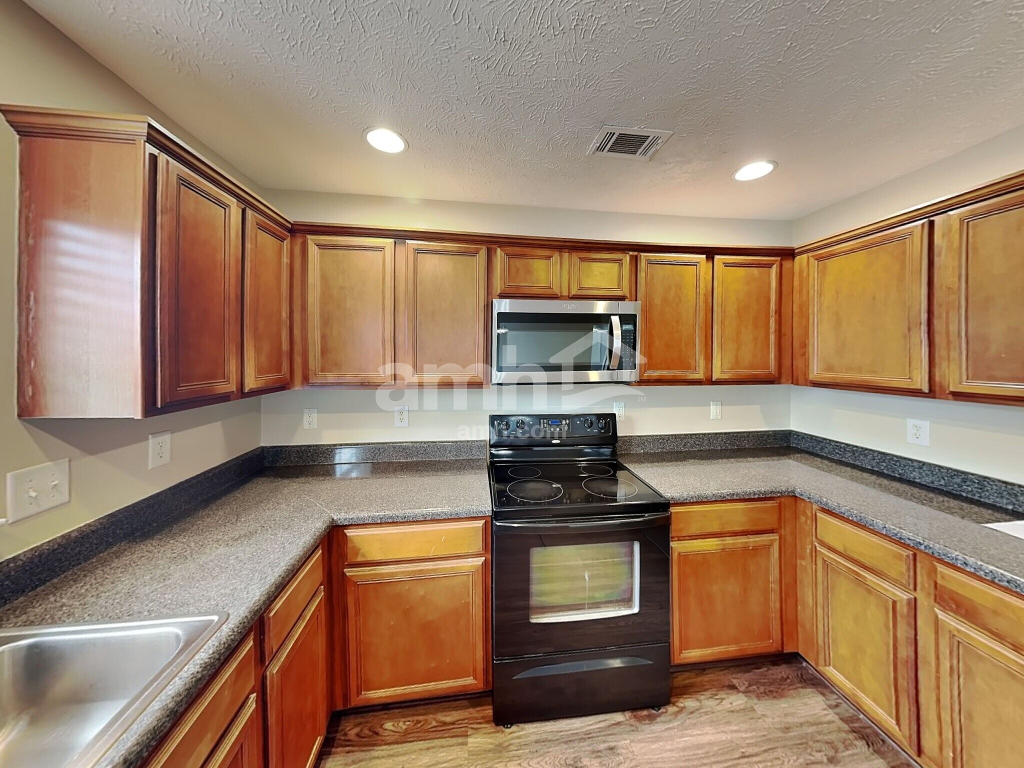 Building Photo - 2008 Red Jacket Ter