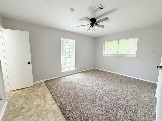 Building Photo - 20729 Canterbury Ln