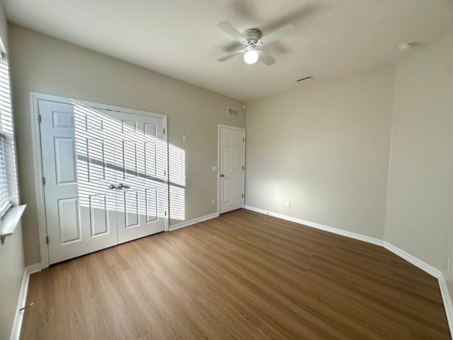 Building Photo - Fenced 3 Bed 2 Bath in SW Cape Coral Available Now!