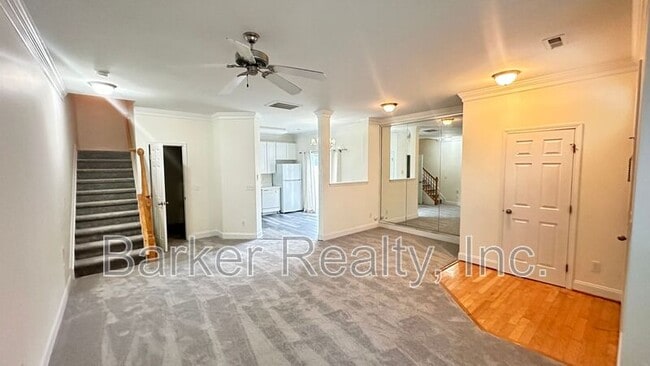 Building Photo - 11731 Mezzanine Dr