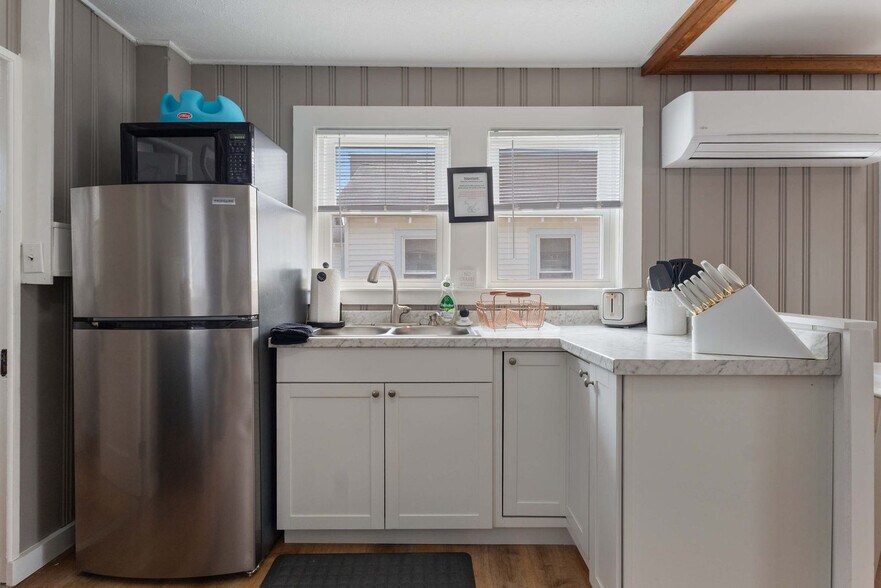 Building Photo - 2 Island Path