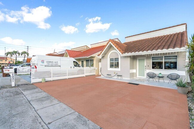 Building Photo - 7531 W 29th Way