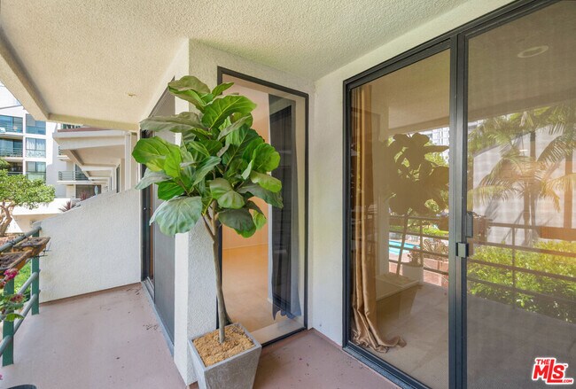 Building Photo - 2920 Neilson Wy