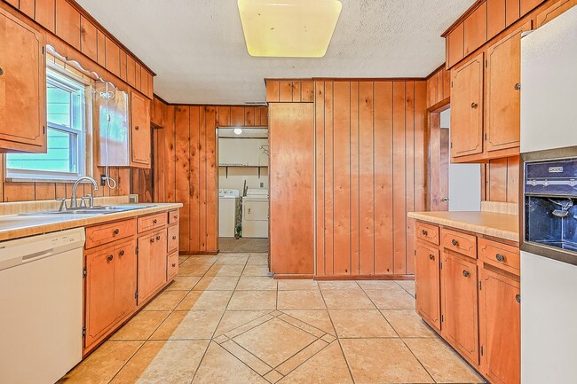 Building Photo - 2980 Afton Rd