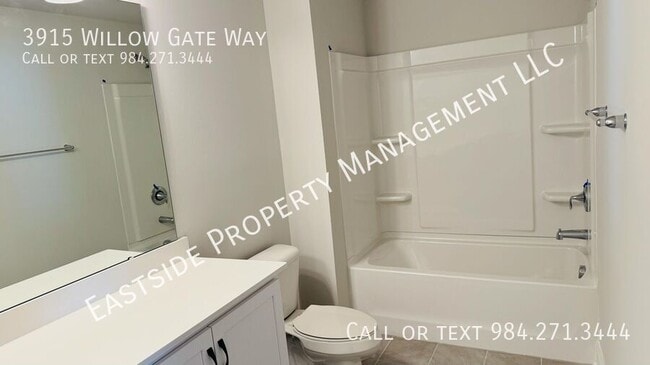 Building Photo - 3915 Willow Gate Wy