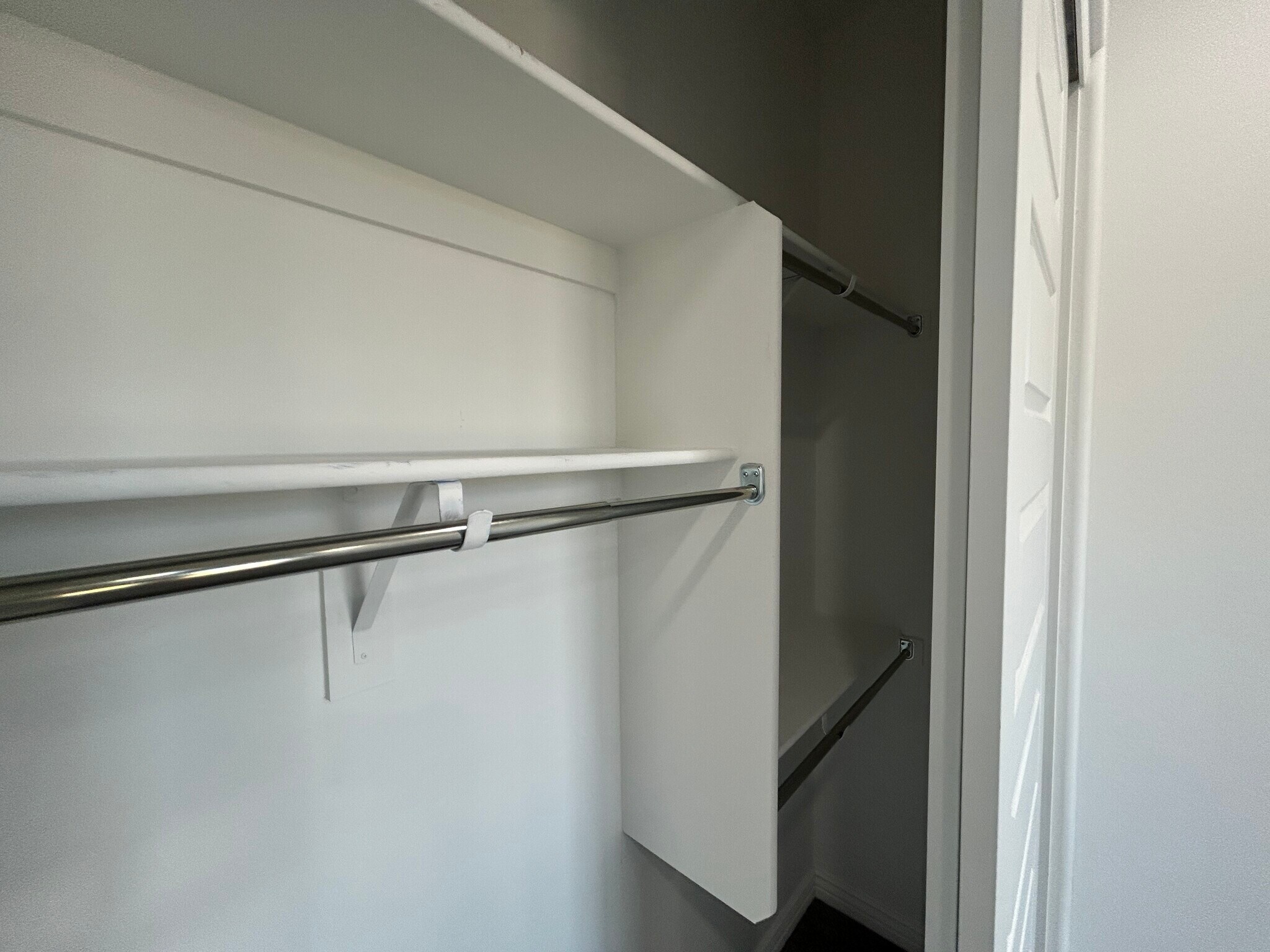 Building Photo - 8731 W Wagon Wheel Dr