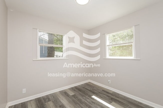 Building Photo - 1485 Wichita Dr S