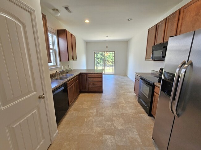 Building Photo - 185 Bur Oak Dr