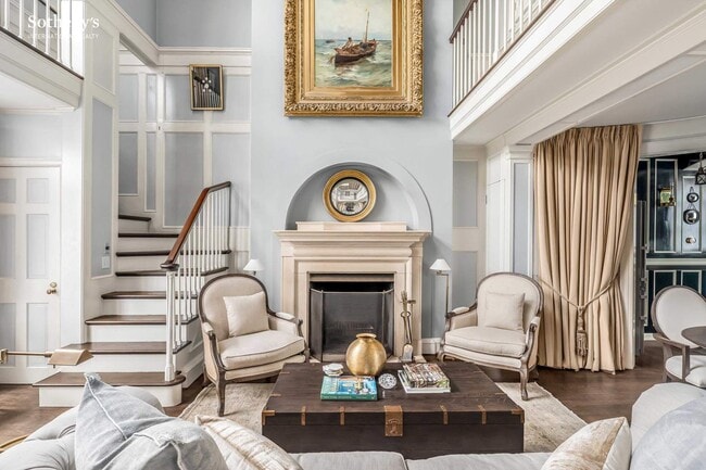 Building Photo - 183-185 W 4th St