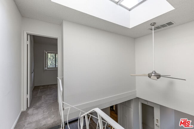 Building Photo - 1709 Cam De Villas