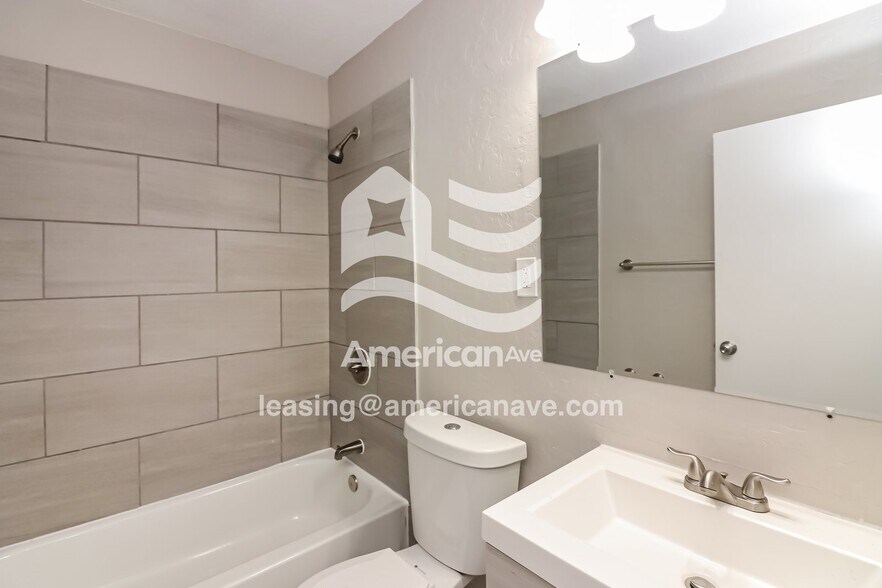 Building Photo - 6703 Harris Ave