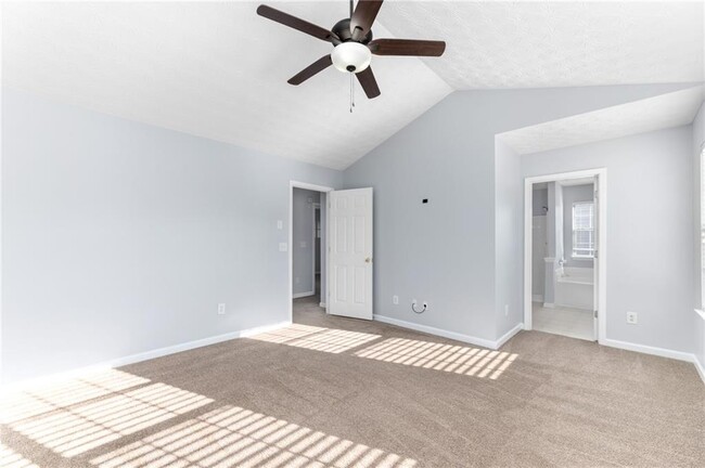 Building Photo - 400 Spring Head Dr SE