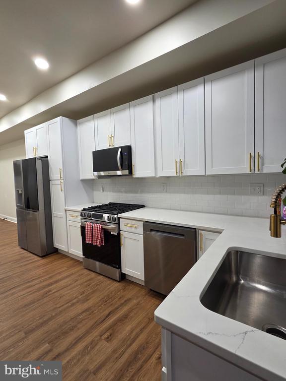 Building Photo - 2321 McCulloh St