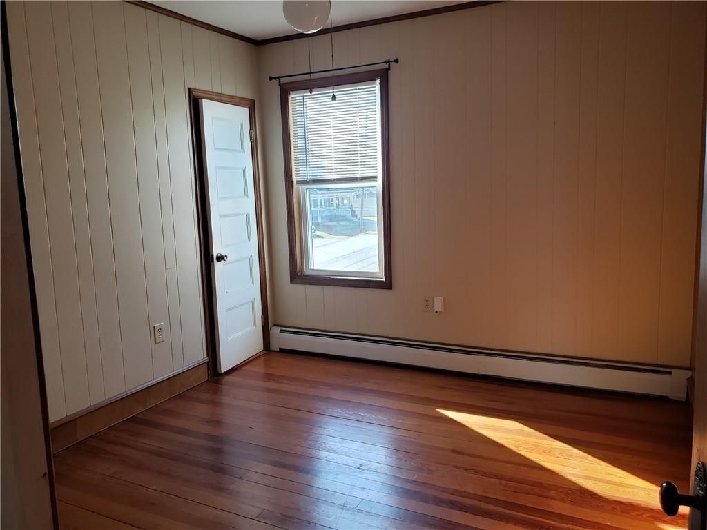 Building Photo - 40 E Barrows St