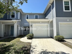 Building Photo - 1660 Biscayne Bay Cir