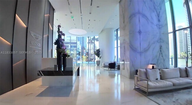Building Photo - 300 Biscayne Blvd