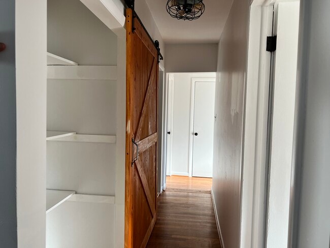 Building Photo - 3047 O St SE