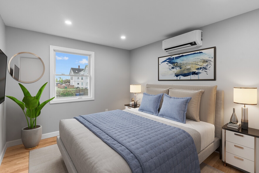 Building Photo - 22 Quimby St