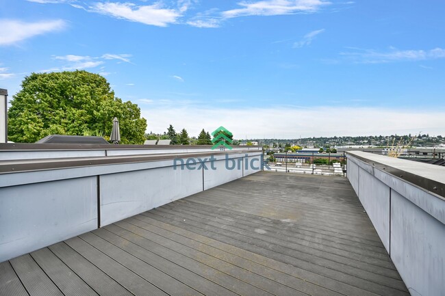 Building Photo - Stunning 3-Bed, 2.5-Bath Townhome in West ...