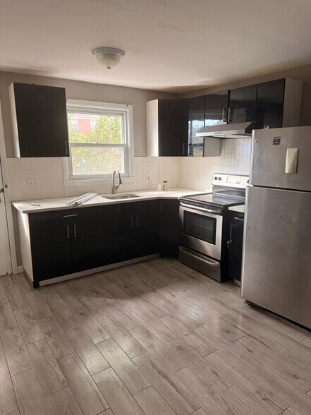 Primary Photo - 143 Franklin Rd