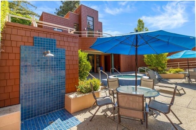 Building Photo - 4250 El Camino Real