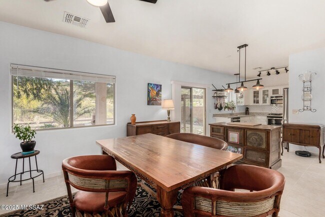 Building Photo - 39027 Furlong Ct