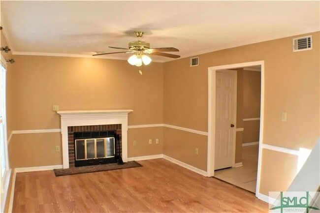 Building Photo - Entire Home | 2 Bedroom 1 Bathroom | For Rent | Great Neighborhood